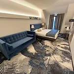 Otel Brit Hotel, & Restaurant - Colmar Est