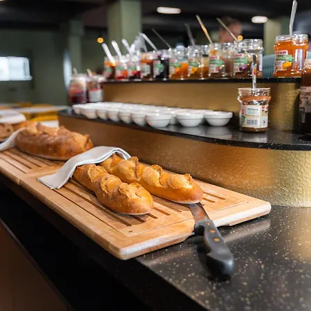 Brit Hotel, & Restaurant - Colmar Est بيشويرْ