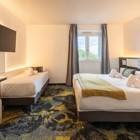 Brit Hotel, & Restaurant - Colmar Est 3* Bischwihr