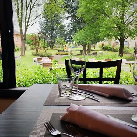 فندق Brit Hotel, & Restaurant - Colmar Est 3*