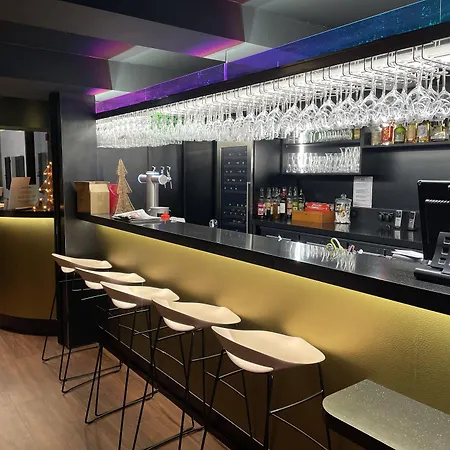 فندق Brit Hotel, & Restaurant - Colmar Est 3*